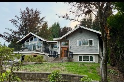 97 Deep Dene Place  West Vancouver, BC V7S 1A3