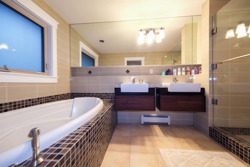 97 Deep Dene Place, West Vancouver, BC 