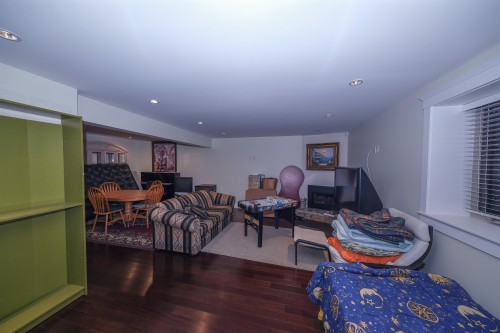 97 Deep Dene Place, West Vancouver, BC 