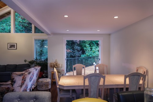 97 Deep Dene Place, West Vancouver, BC 