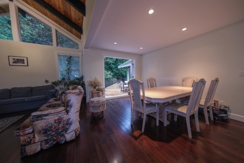 97 Deep Dene Place, West Vancouver, BC 