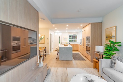 126-2050 Glenaire Drive, North Vancouver, BC 