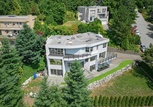 4809 Northwood Place, West Vancouver, BC 
