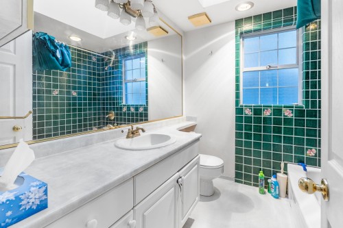 1149 Lily Street, Vancouver, BC 