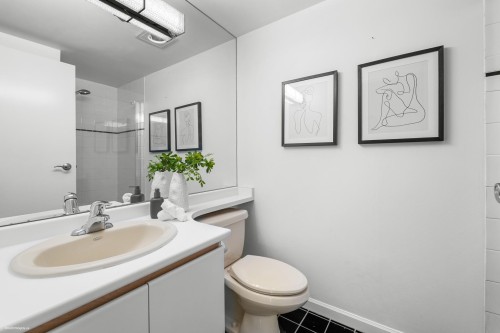 702-1436 Harwood Street, Vancouver, BC 