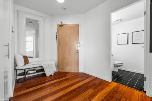 702-1436 Harwood Street, Vancouver, BC 