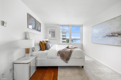 702-1436 Harwood Street, Vancouver, BC 