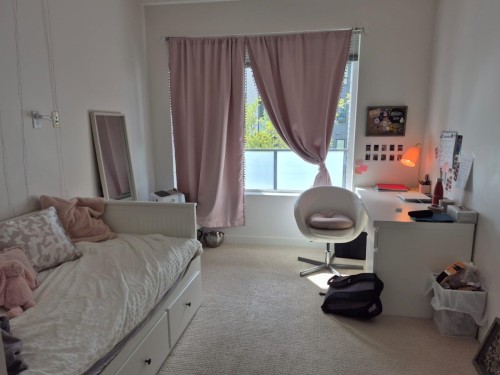 209-9250 University High Street, Burnaby, BC 