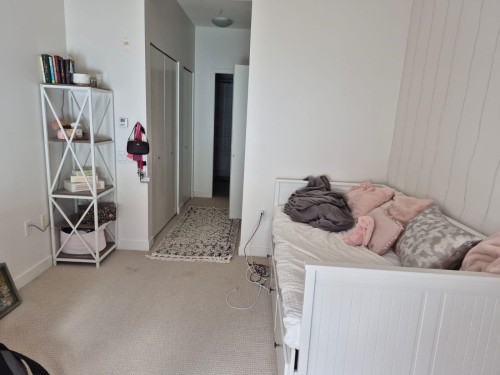 209-9250 University High Street, Burnaby, BC 