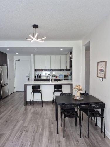 209-9250 University High Street, Burnaby, BC 