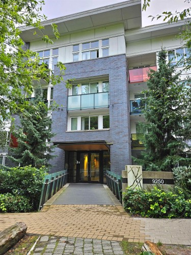 209-9250 University High Street, Burnaby, BC 