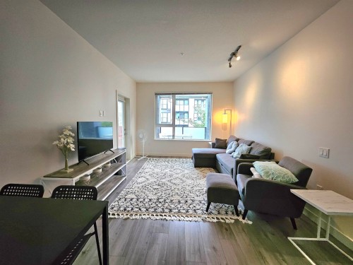 209-9250 University High Street, Burnaby, BC 