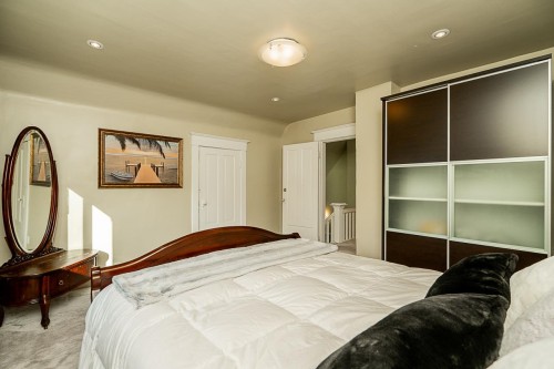 22 18Th Avenue E, Vancouver, BC 