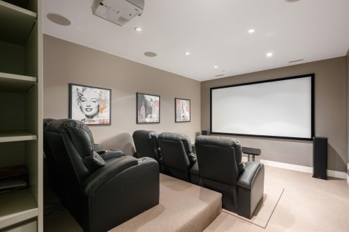 6350 Macdonald Street, Vancouver, BC 