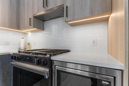 606-2002 St. George Street, Port Moody, BC 