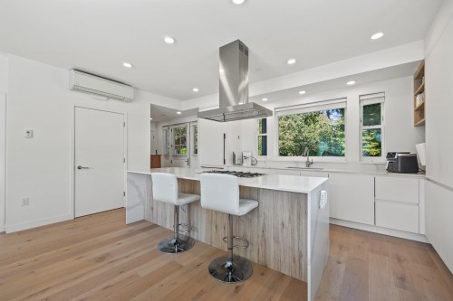 1312 57Th Avenue W, Vancouver, BC 