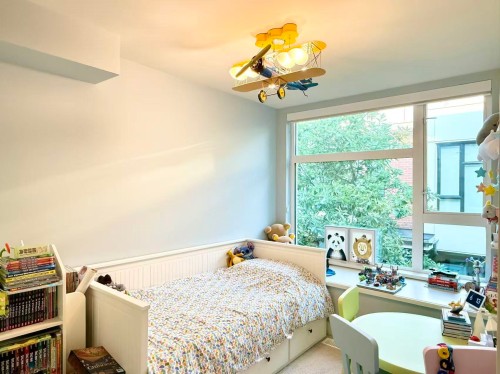 5432 Oak Street, Vancouver, BC 