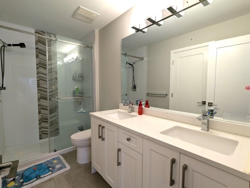 52-430 Duncan Street, New Westminster, BC 