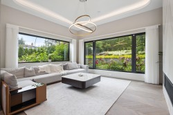 6363 Buckingham Drive  Burnaby, BC V5E 4B5