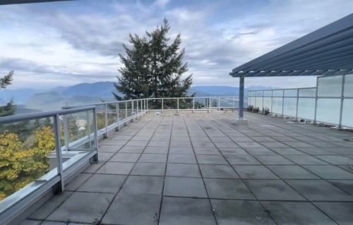 803-9262 University Crescent, Burnaby, BC 