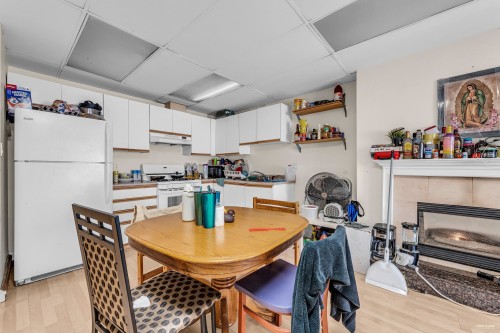 7017 Elwell Street, Burnaby, BC 