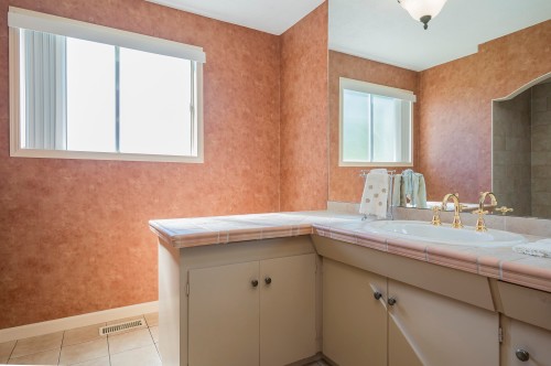 1168 Charland Avenue, Coquitlam, BC 