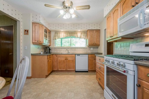 1168 Charland Avenue, Coquitlam, BC 