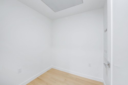 871 33Rd Avenue W, Vancouver, BC 