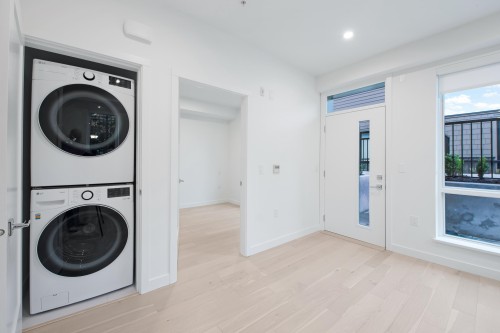 871 33Rd Avenue W, Vancouver, BC 