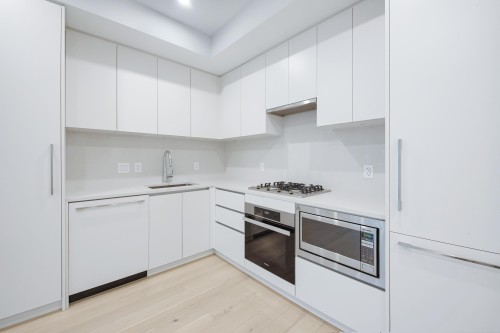 871 33Rd Avenue W, Vancouver, BC 