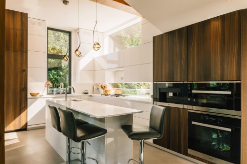 5038 Arbutus Street, Vancouver, BC 