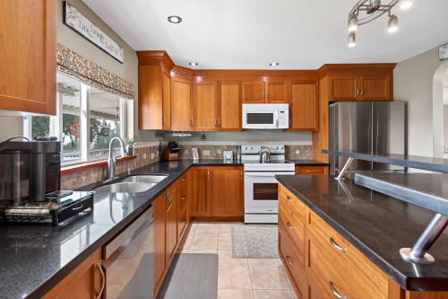 2126 Kugler Avenue, Coquitlam, BC 