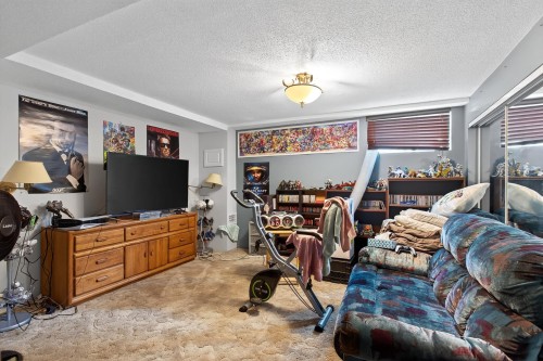 2126 Kugler Avenue, Coquitlam, BC 