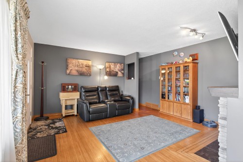 2126 Kugler Avenue, Coquitlam, BC 