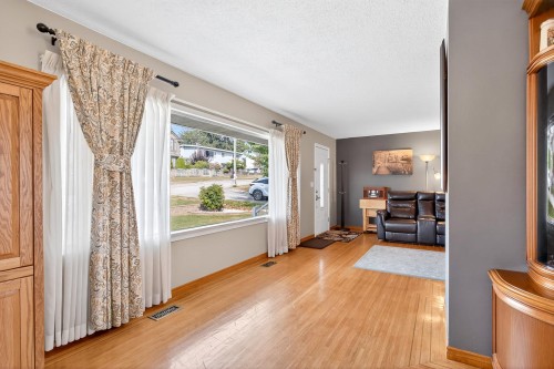 2126 Kugler Avenue, Coquitlam, BC 