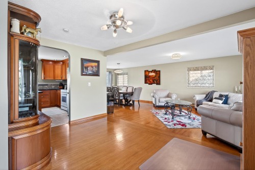 2126 Kugler Avenue, Coquitlam, BC 