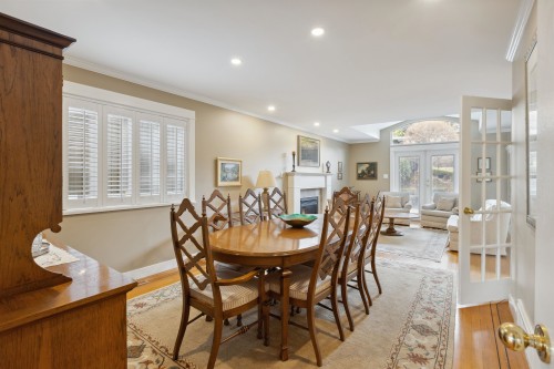 1274 Esquimalt Avenue, West Vancouver, BC 