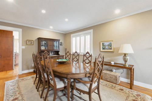 1274 Esquimalt Avenue, West Vancouver, BC 