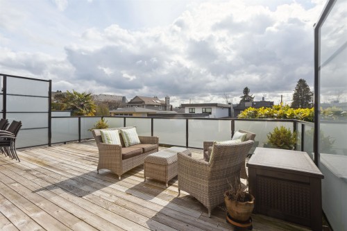 1274 Esquimalt Avenue, West Vancouver, BC 