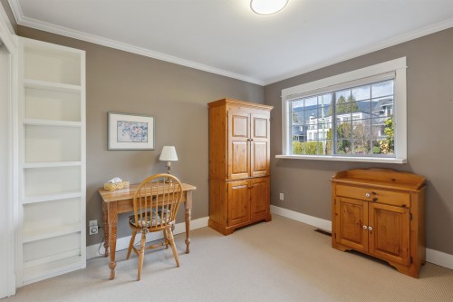 1274 Esquimalt Avenue, West Vancouver, BC 