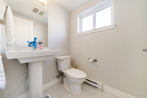 9-6028 Maple Road, Richmond, BC 