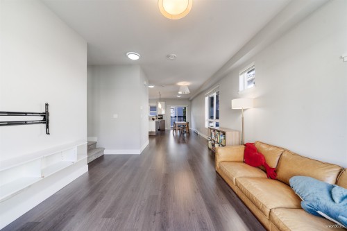 9-6028 Maple Road, Richmond, BC 