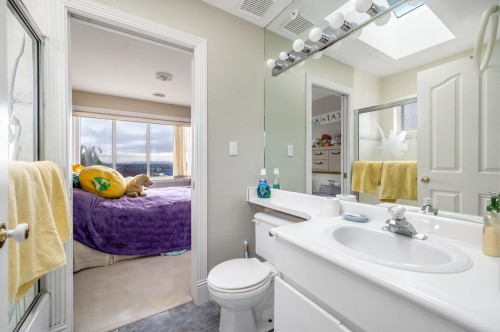 2085 Qualicum Drive, Vancouver, BC 