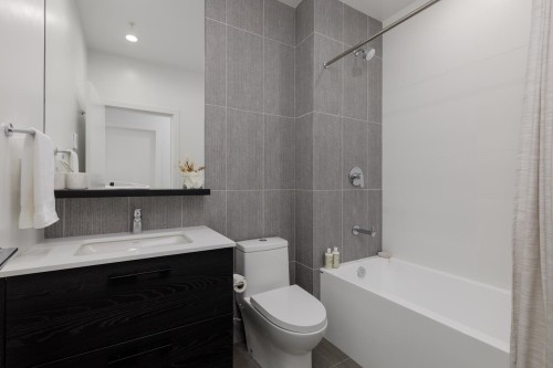 Ph2-2181 Madison Avenue, Burnaby, BC 