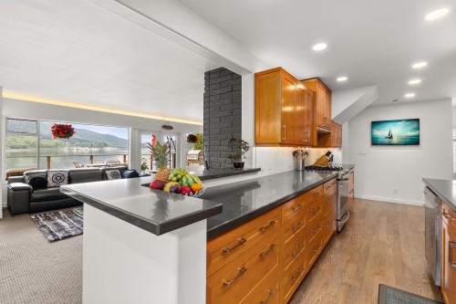 1188 Alderside Road, Port Moody, BC 