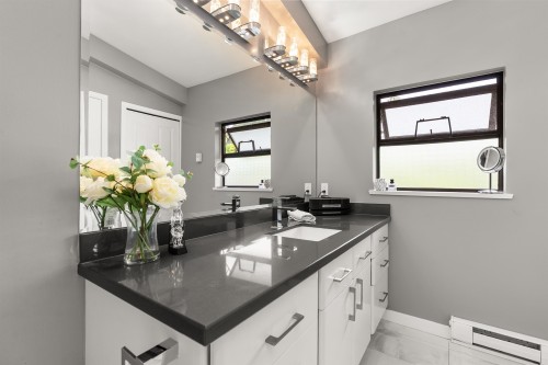 1188 Alderside Road, Port Moody, BC 