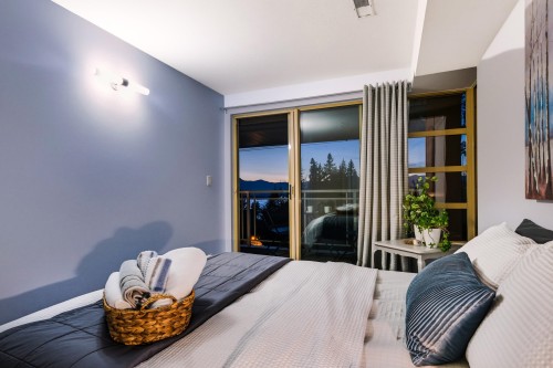 8519 Seascape Drive, West Vancouver, BC 