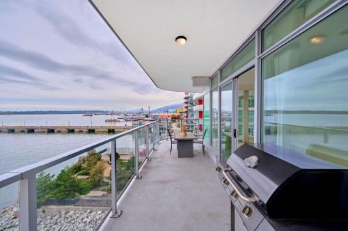 401-199 Victory Ship Way, North Vancouver, BC 