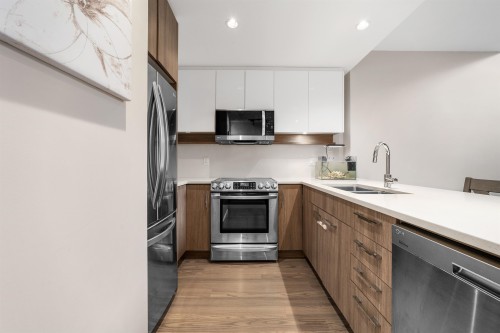 106-958 Ridgeway Avenue, Coquitlam, BC 