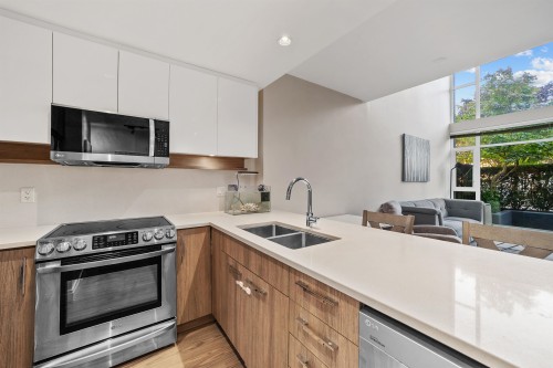 106-958 Ridgeway Avenue, Coquitlam, BC 